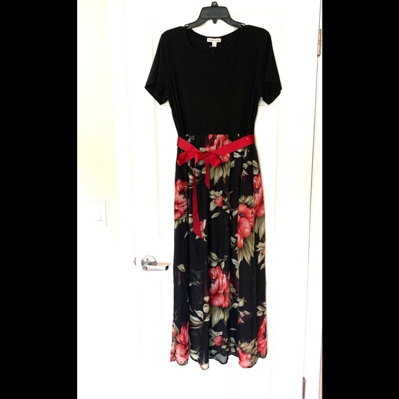 chelsea taylor dresses